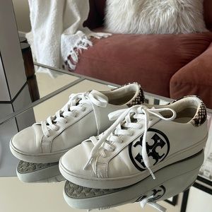 Tory Burch Leigh T-Logo Sneakers